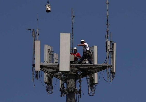 邊境通信基站設(shè)備安裝現(xiàn)場(chǎng)圖  - 廣西科毅光通信